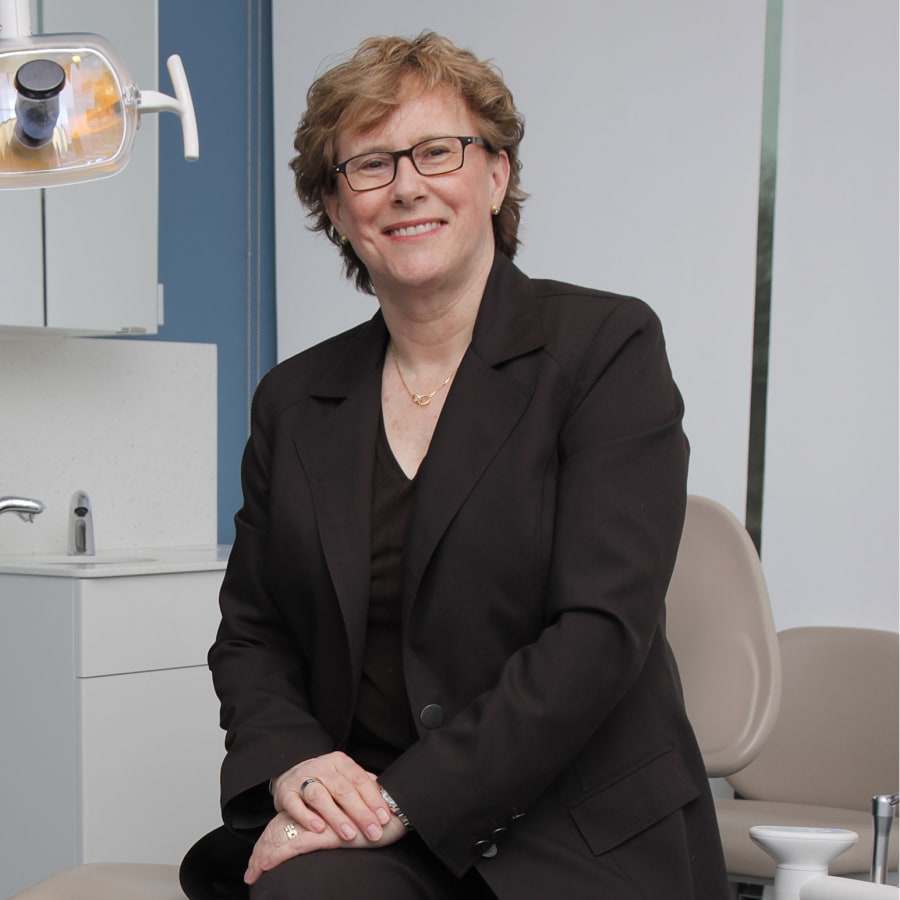 Dr. Lesley Williams | Surrey Orthodontist